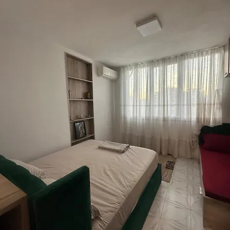 Apartamento Vibrant Haven Tirana